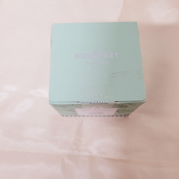 Dot & Key Lip Scrub - Picture 7 of 7